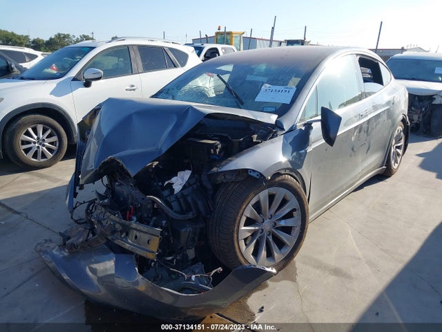 Tesla Model X Long Range 2020 5YJXCDE28LF231354 Image 2