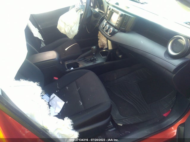 2016 TOYOTA RAV4 LE VIN: JTMBFREV5GJ081419