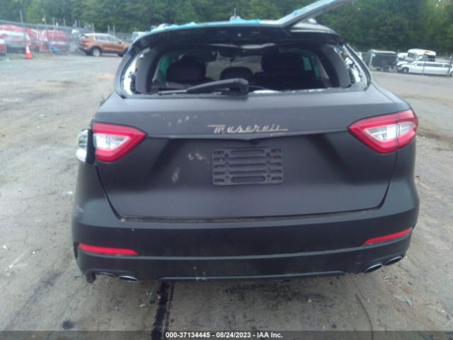 ZN661XUL8HX245215 Maserati Levante
