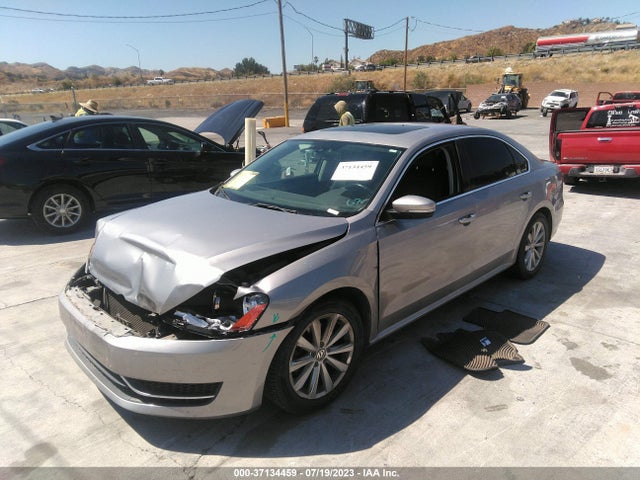 1VWBT7A34EC058777 Volkswagen Passat Se W/sunroof