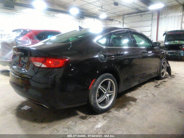 Chrysler 200 C 2015 1C3CCCEG3FN573681 Image 4