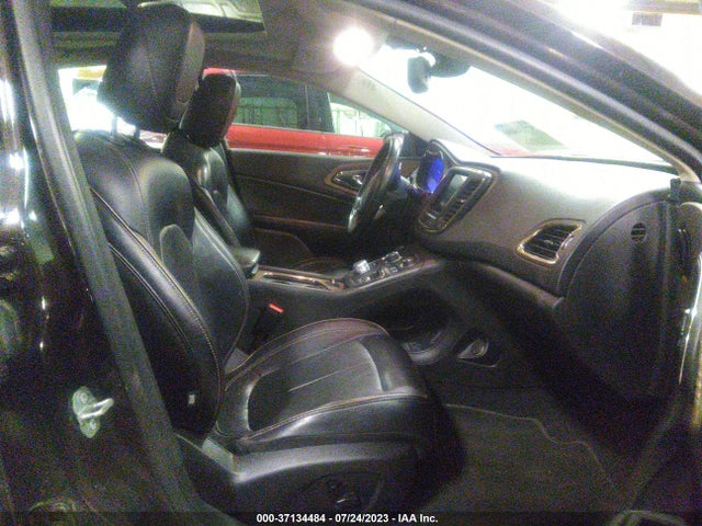 Chrysler 200 C 2015 1C3CCCEG3FN573681 Image 5
