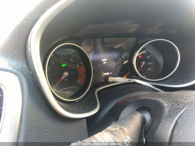 3C4NJDBB1JT180005 Jeep Compass Latitude