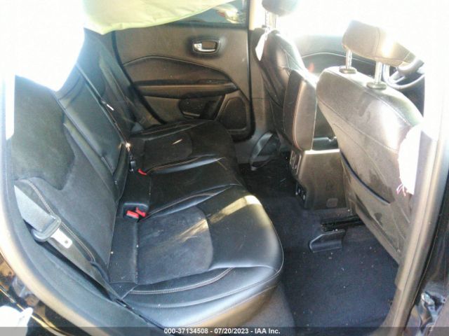 3C4NJDBB1JT180005 Jeep Compass Latitude