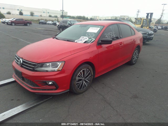 3VWDB7AJXJM217370 Volkswagen Jetta 1.4t Wolfsburg Edition