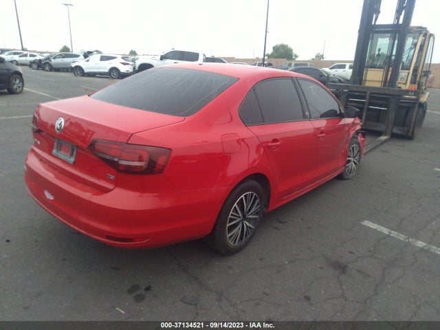 3VWDB7AJXJM217370 Volkswagen Jetta 1.4t Wolfsburg Edition