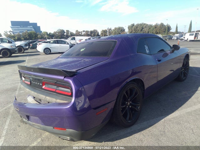 Dodge Challenger Sxt 2018 2C3CDZAG1JH310922 Image 4
