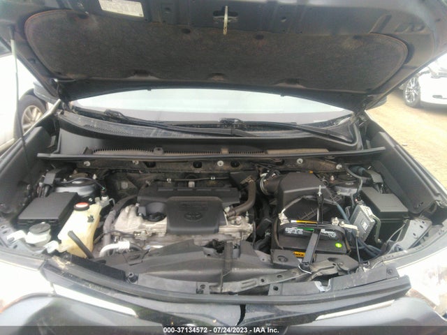 Toyota RAV4 LE 2016 JTMZFREV8GJ075189 Image 16