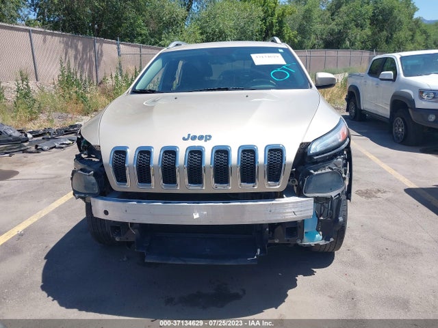 1C4PJMCB8EW298740 Jeep Cherokee Latitude