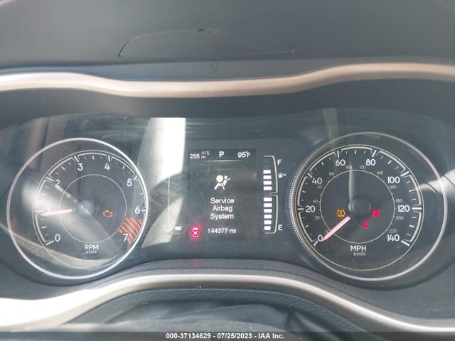 1C4PJMCB8EW298740 Jeep Cherokee Latitude
