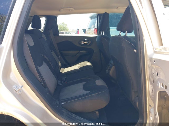 1C4PJMCB8EW298740 Jeep Cherokee Latitude