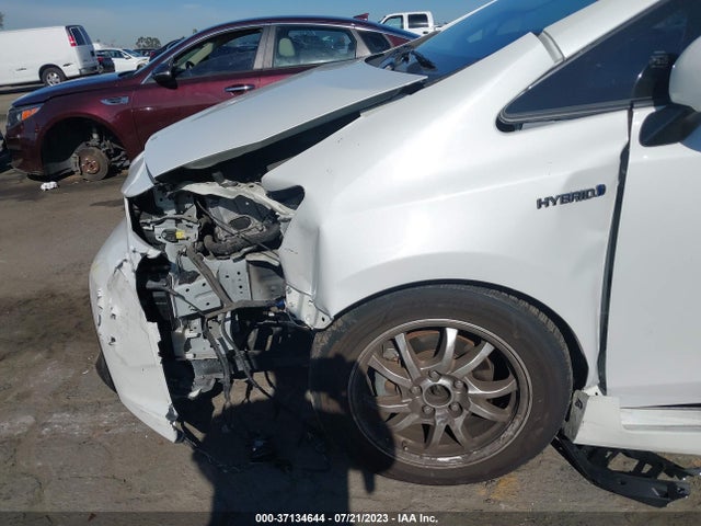 Toyota Prius V Two/five/three/four 2015 JTDZN3EUXFJ019597 Image 12