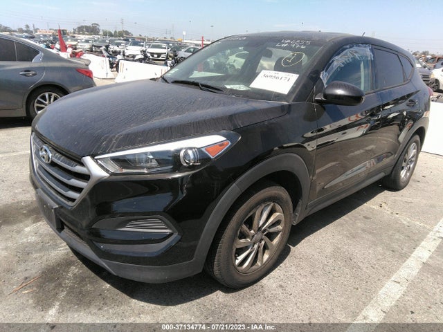 Hyundai TUCSON SE 2018 KM8J23A47JU786855 Image 2