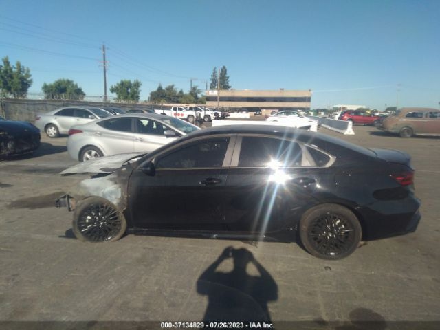 3KPF54AD5PE568122 KIA Forte Gt-line