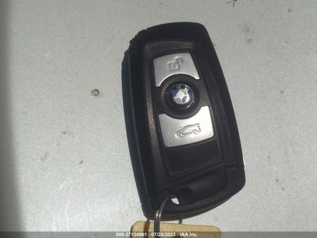 WBA3A5G55FNS82220 BMW 3 Series 328i
