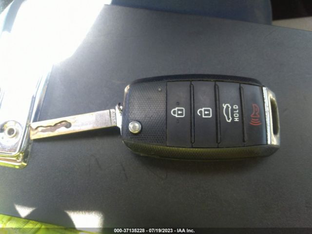 5XXGT4L32GG084642 KIA Optima Lx