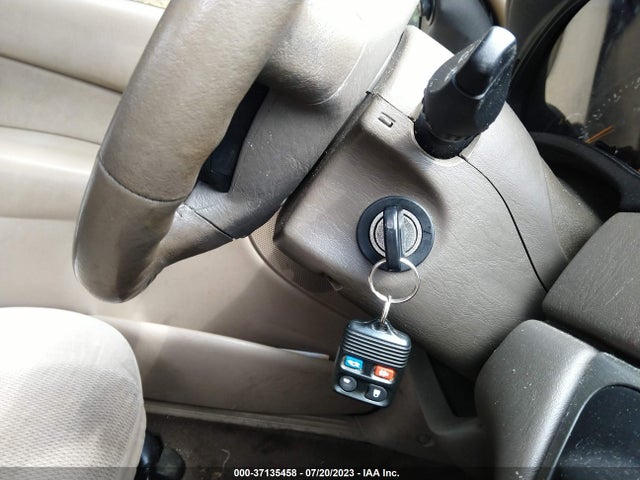 2002 FORD FOCUS ZTS VIN: 1FAHP38352W350342