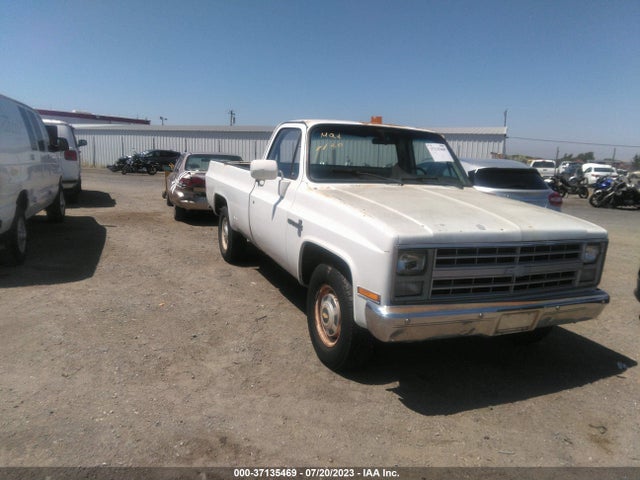 1986 CHEVROLET C20 VIN: 1GCGC24M7GJ146236