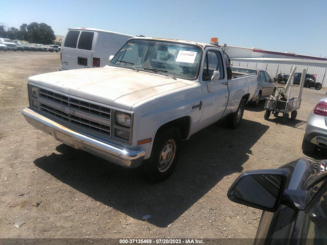 1986 CHEVROLET C20 VIN: 1GCGC24M7GJ146236