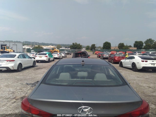 Hyundai ELANTRA SEL 2018 5NPD84LF5JH307573 Image 7
