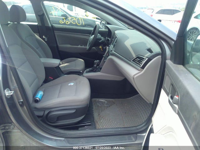 Hyundai ELANTRA SEL 2018 5NPD84LF5JH307573 Image 10