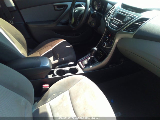 2016 HYUNDAI ELANTRA SE VIN: 5NPDH4AE7GH669262