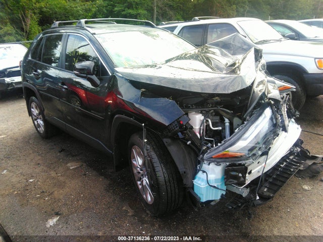 2022 2T3C1RFV1NW235320 main image