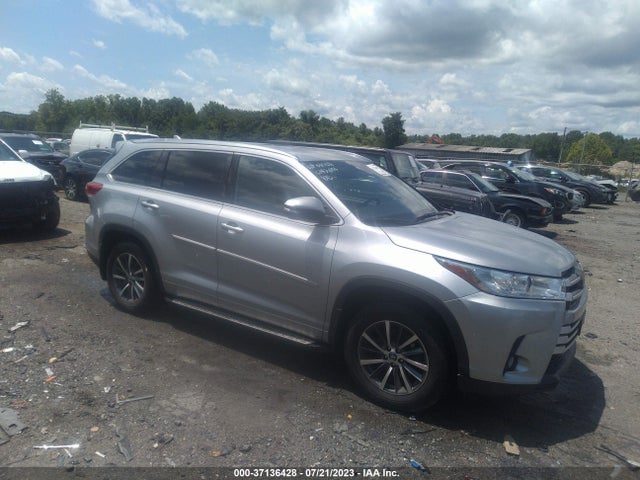 Toyota Highlander Xle 2018 5TDJZRFH2JS530867 Image 1