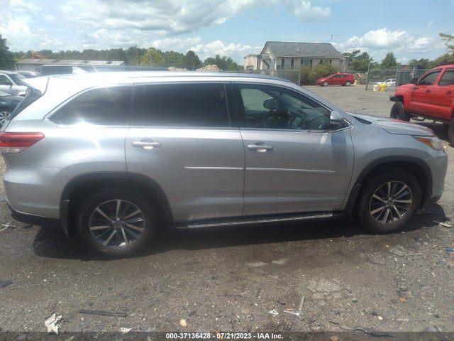 Toyota Highlander Xle 2018 5TDJZRFH2JS530867 Image 13