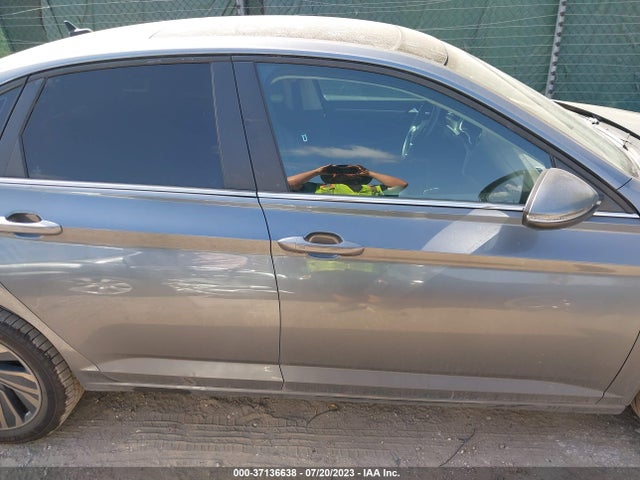 3VWG57BU3KM238947 Volkswagen Jetta Sel Premium