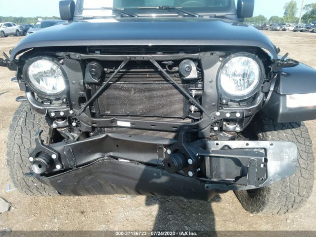 1C4HJXEG5PW501648 Jeep Wrangler Sahara