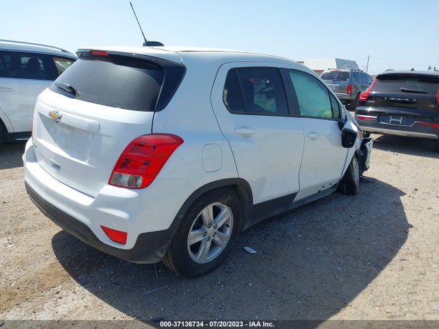 Chevrolet TRAX LS 2022 KL7CJKSMXNB548425 Image 4