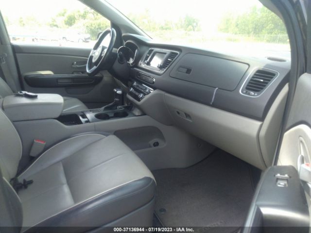 KNDMB5C13H6308883 KIA SEDONA LX
