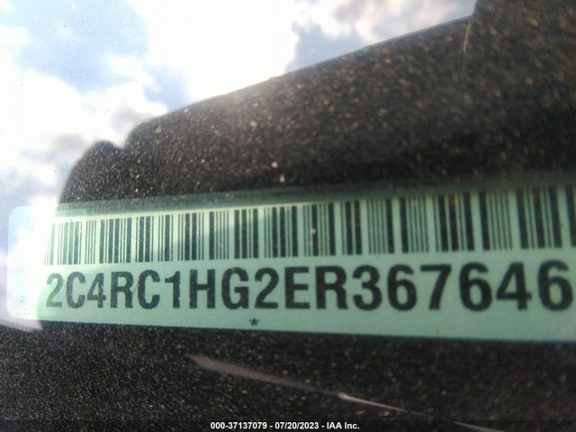 2C4RC1HG2ER367646 Chrysler Town & Country S