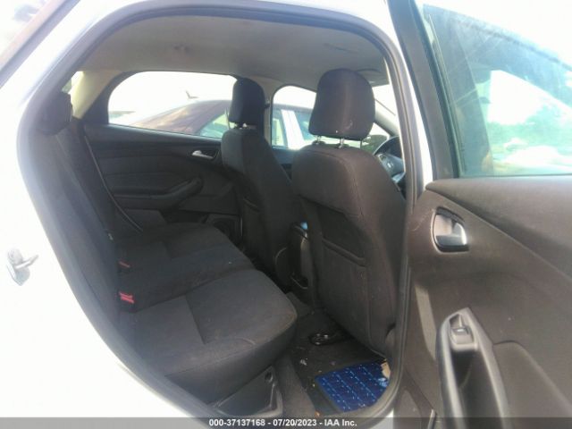 1FADP3K2XGL200654 Ford FOCUS SE