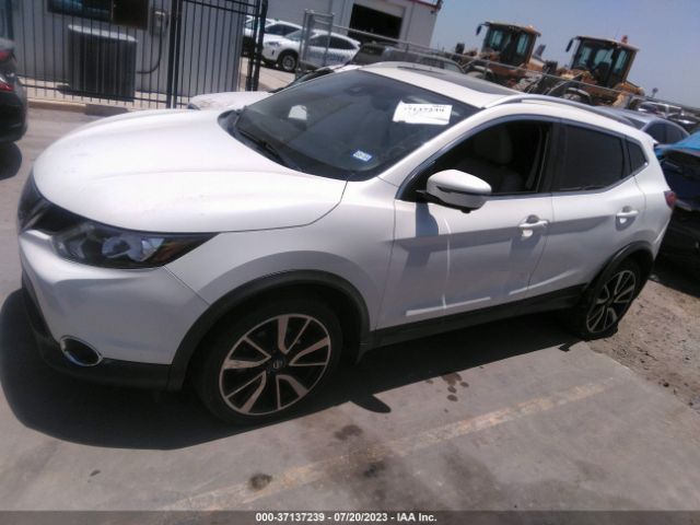 JN1BJ1CP2HW015504 Nissan Rogue Sport Sl