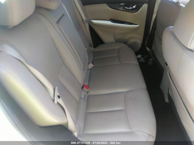 JN1BJ1CP2HW015504 Nissan Rogue Sport Sl