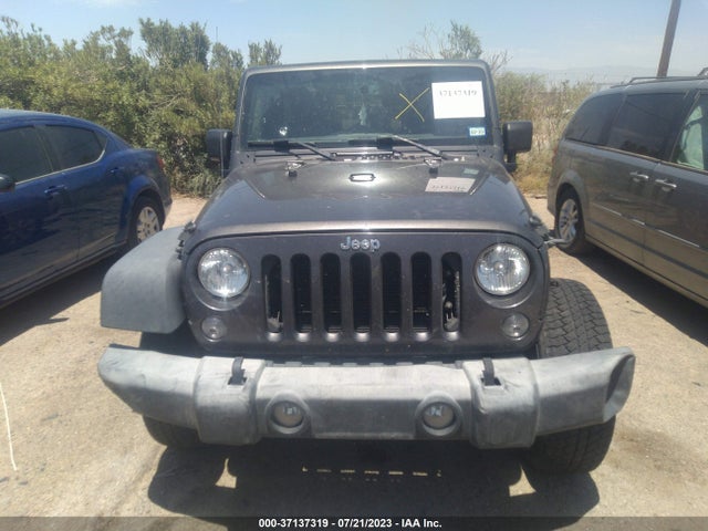 1C4BJWDG1GL324910 Jeep Wrangler Unlimited Sport