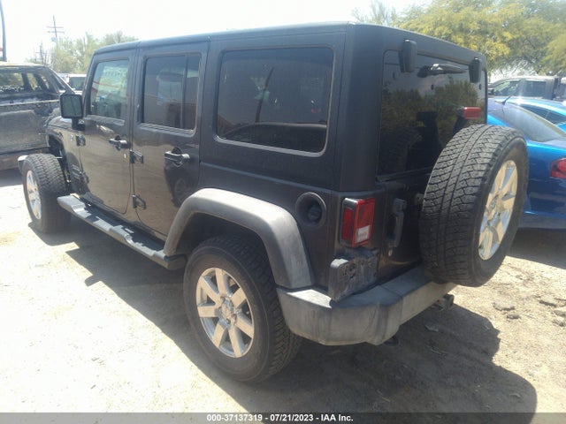 1C4BJWDG1GL324910 Jeep Wrangler Unlimited Sport
