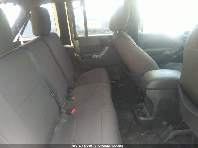 1C4BJWDG1GL324910 Jeep Wrangler Unlimited Sport