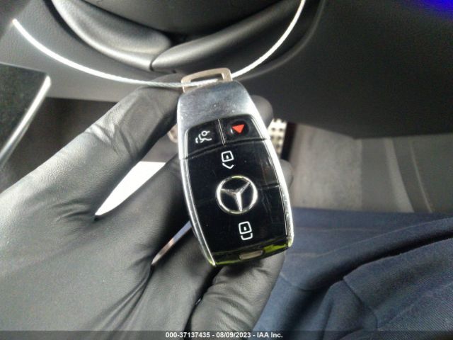 WDDUG8DB8JA368029 Mercedes-Benz S-class S 560