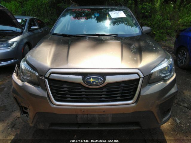 JF2SKAEC4KH441759 Subaru Forester Premium