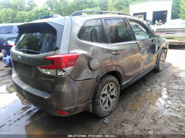 JF2SKAEC4KH441759 Subaru Forester Premium