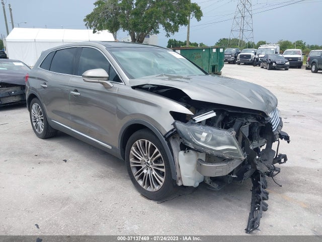 Lincoln Mkx Reserve 2017 2LMPJ6LR0HBL15402 zdjęcie główne