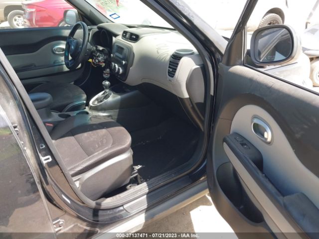 KNDJN2A29G7301790 KIA Soul Base