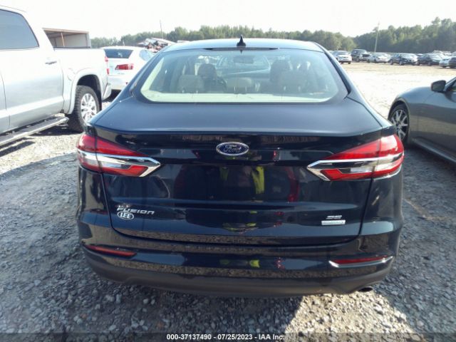3FA6P0HD6LR260913 Ford FUSION SE