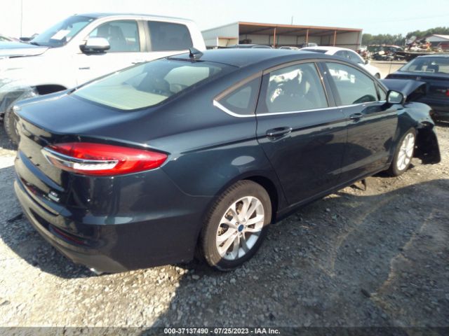 3FA6P0HD6LR260913 Ford FUSION SE