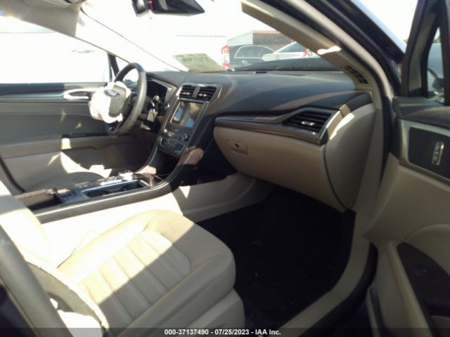 3FA6P0HD6LR260913 Ford FUSION SE