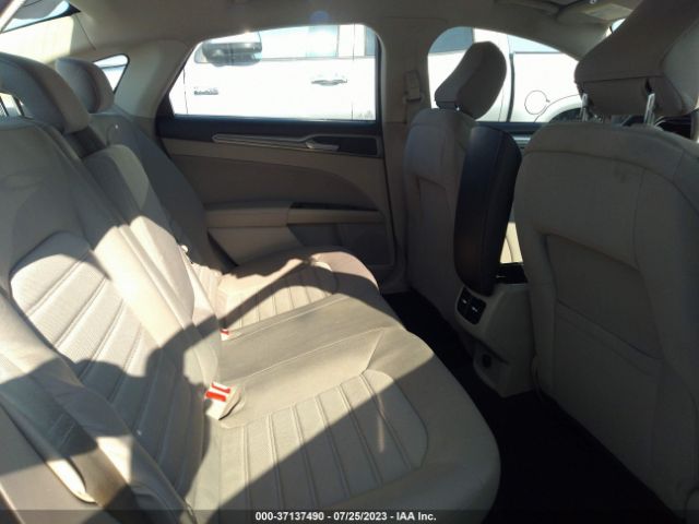 3FA6P0HD6LR260913 Ford FUSION SE