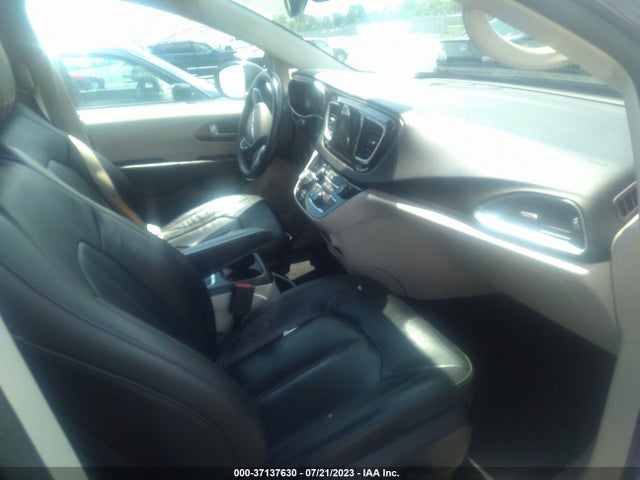 2C4RC1EG4HR684627 Chrysler Pacifica Touring-l Plus